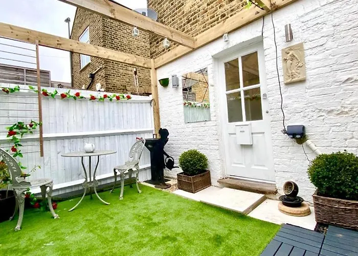Modern And Cosy Studio Flat